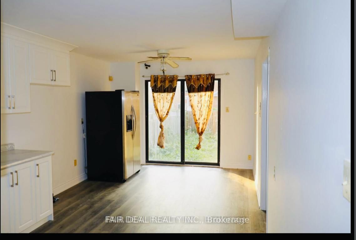 30 Rodwell Crt