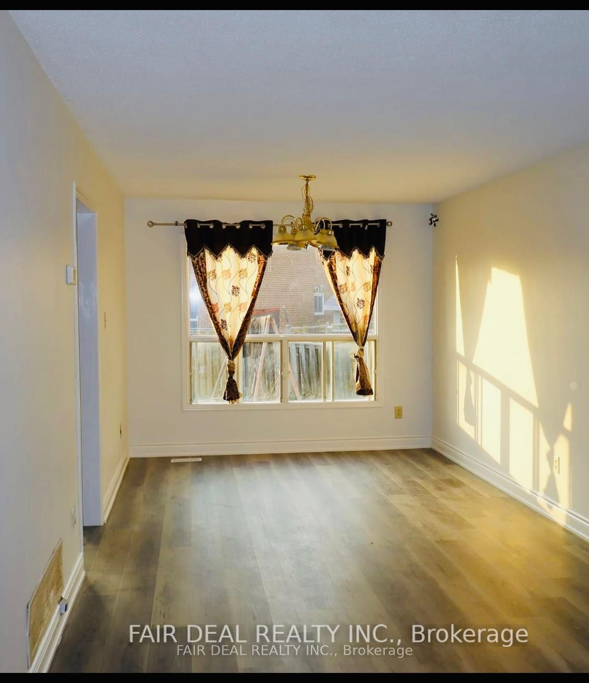 30 Rodwell Crt