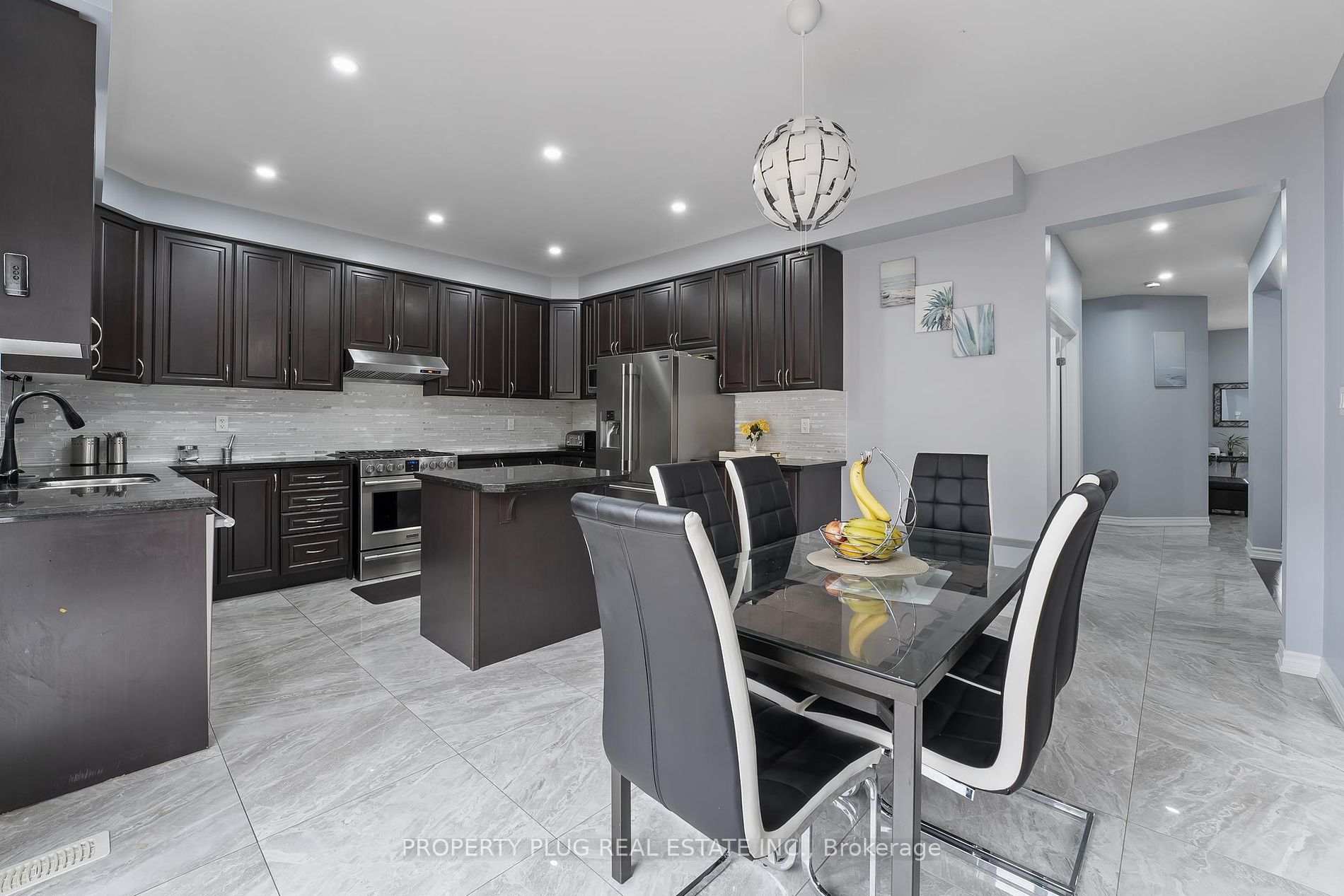25 Hammerhead Road