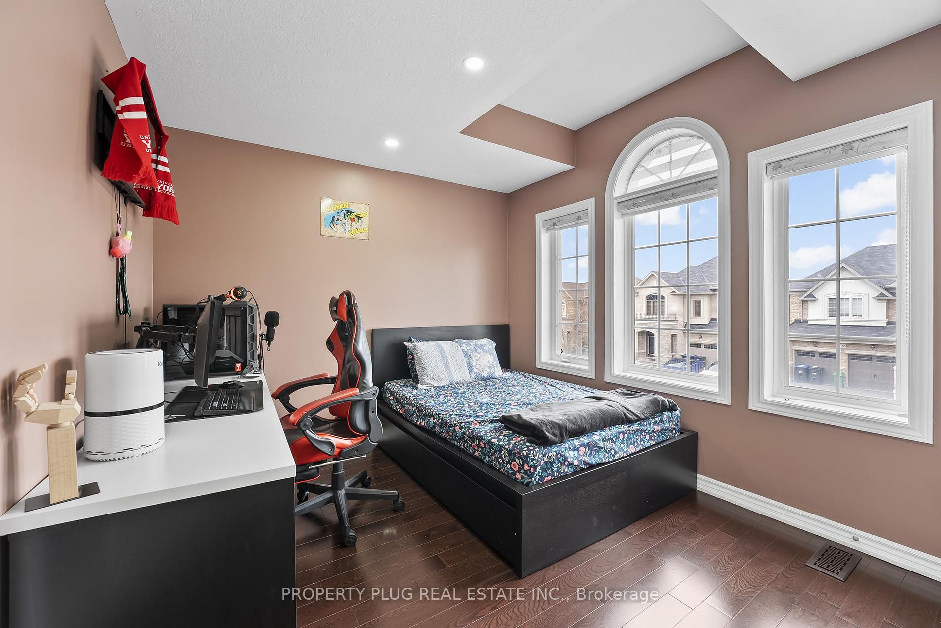 25 Hammerhead Road