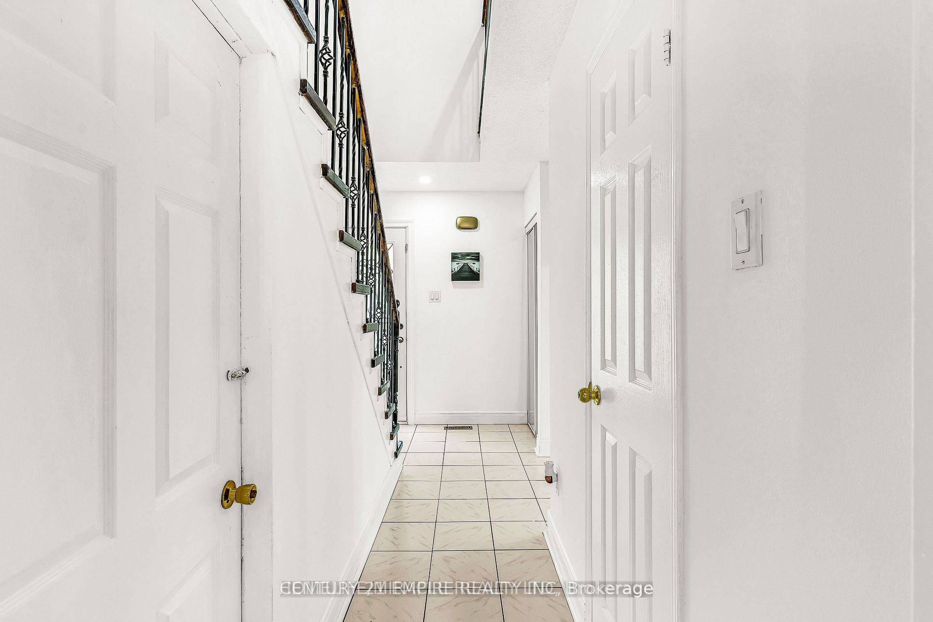 87 Sandmere Ave