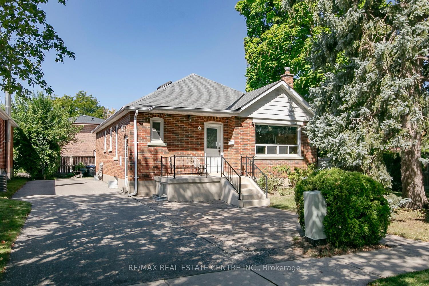 2 Gregory Street