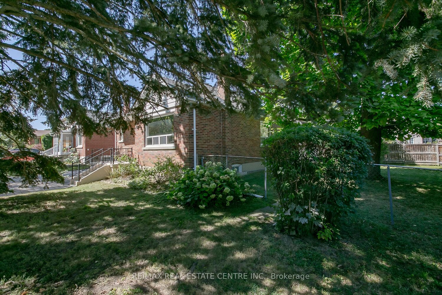 2 Gregory Street