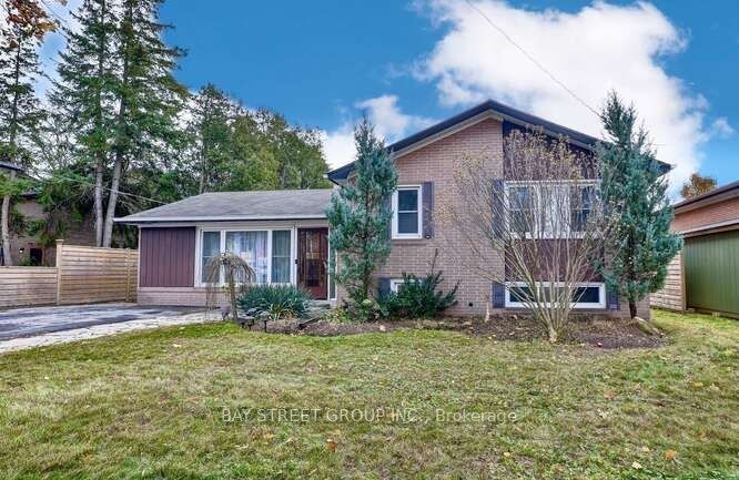 562 Arlington Blvd