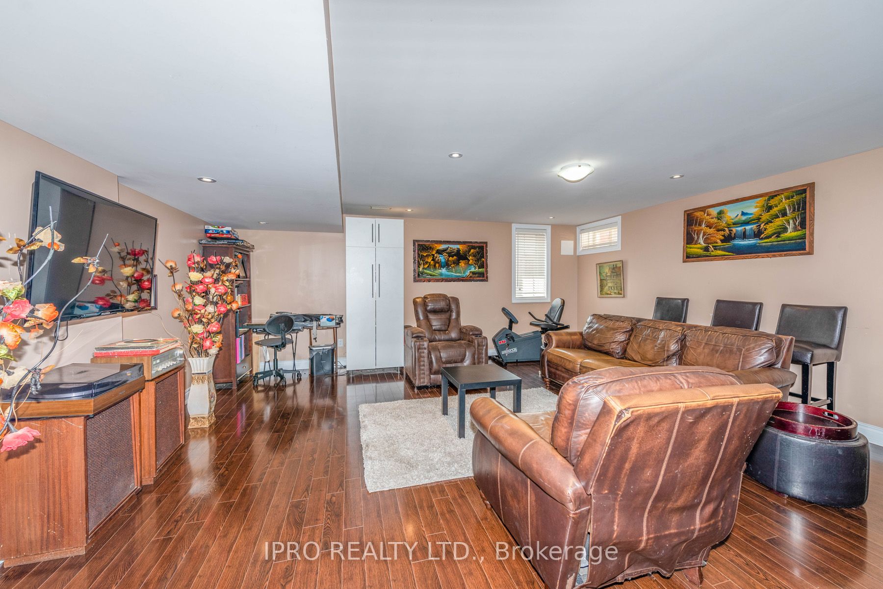 10 Tokara Avenue