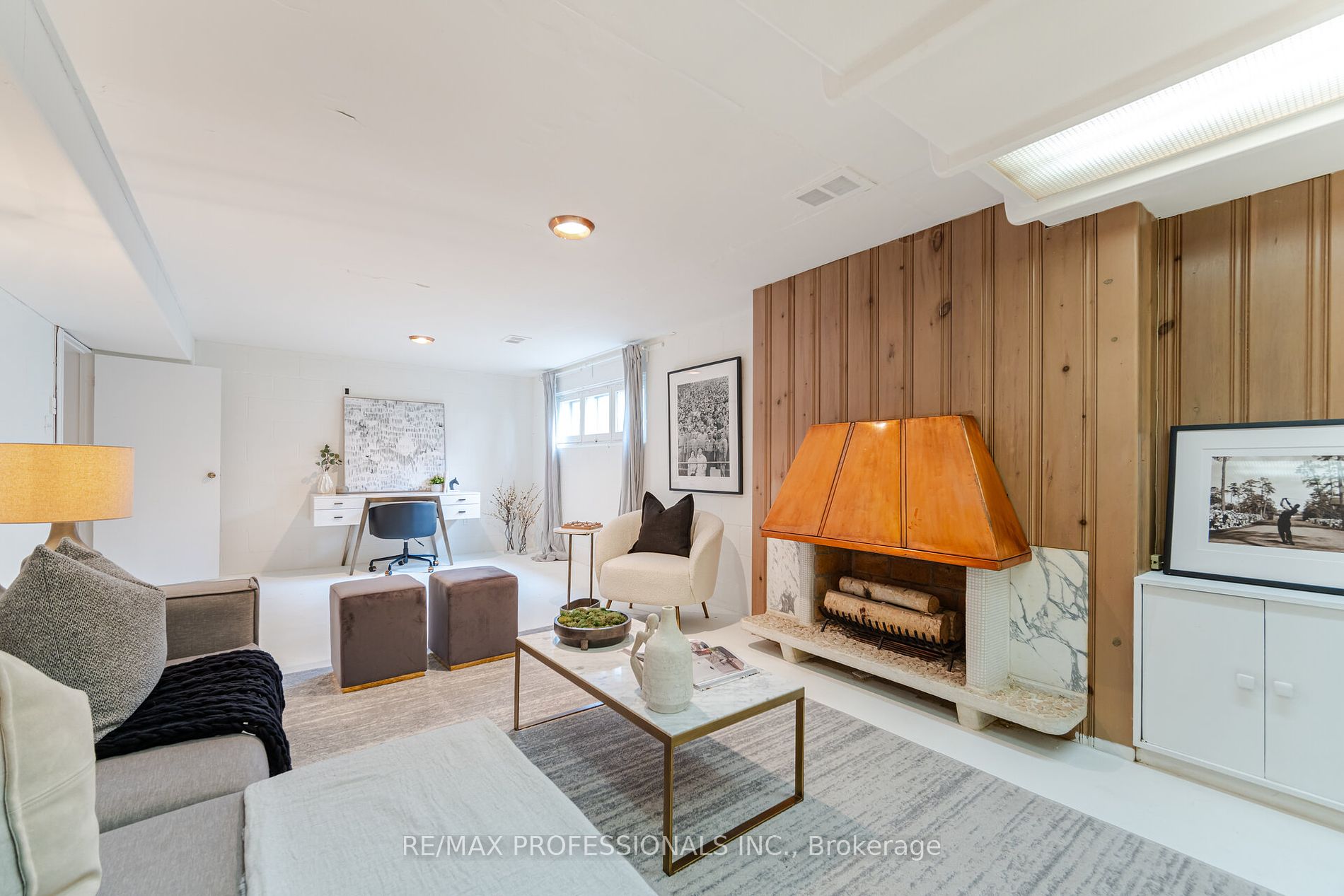 114 Rathburn Rd