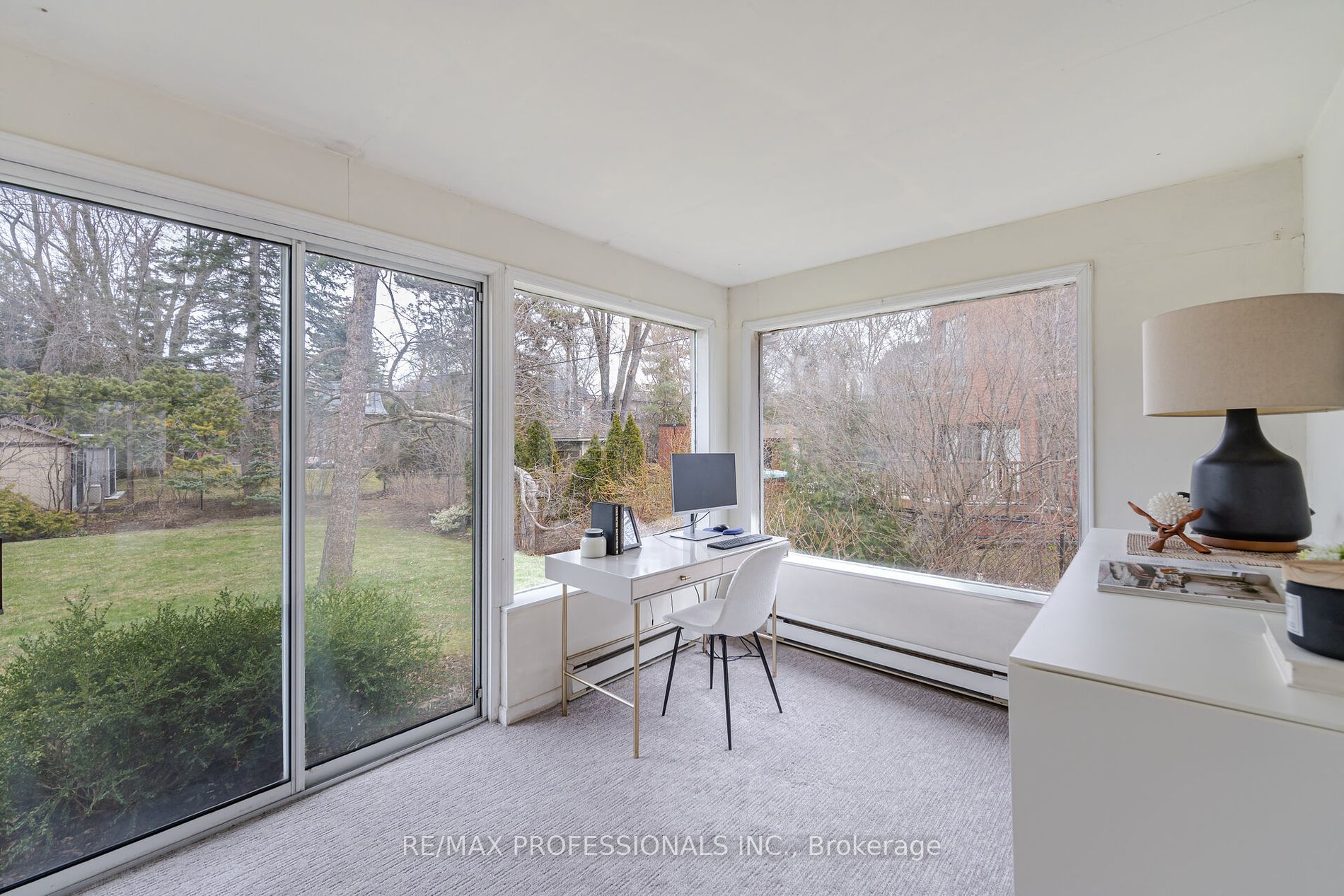 114 Rathburn Rd