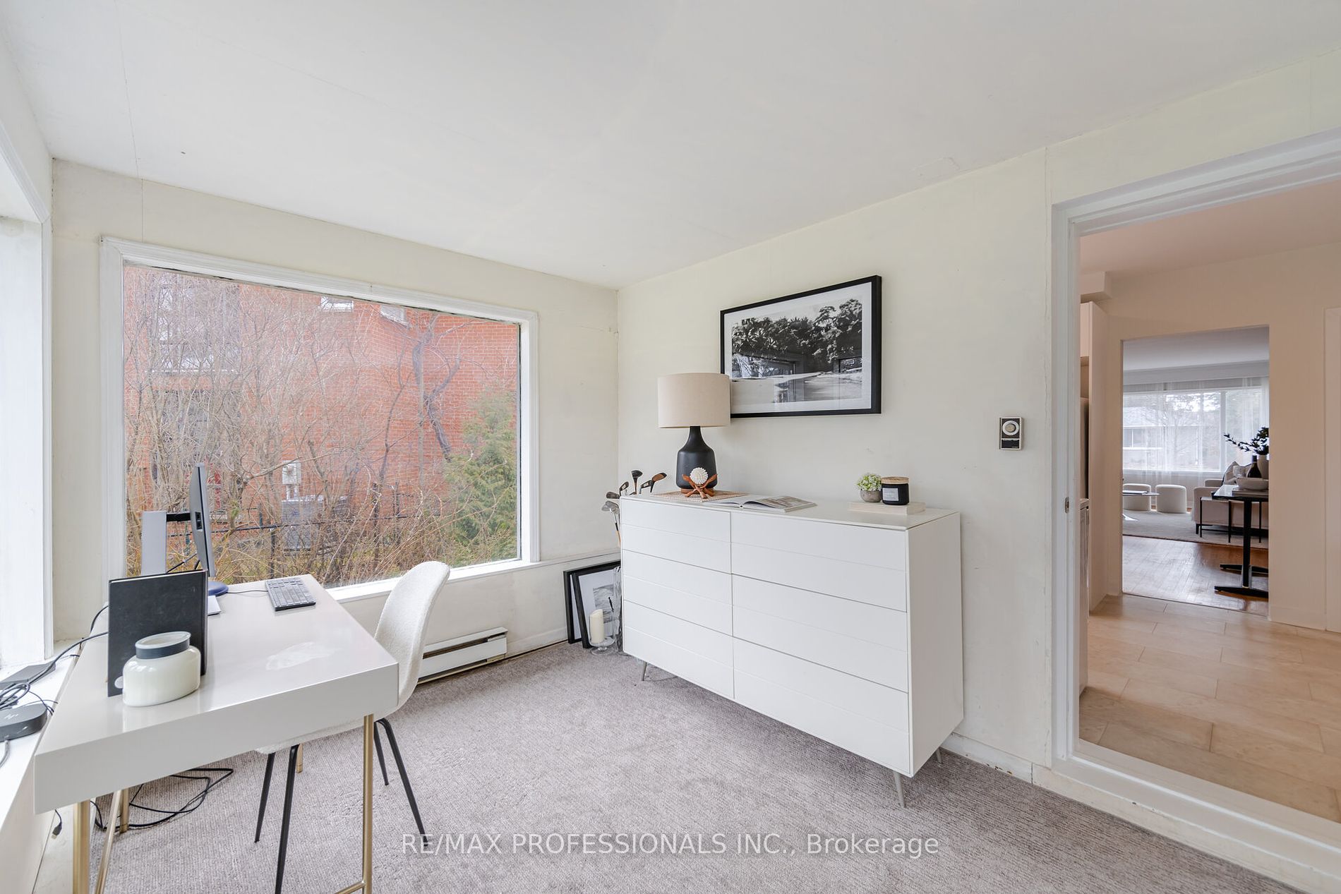 114 Rathburn Rd