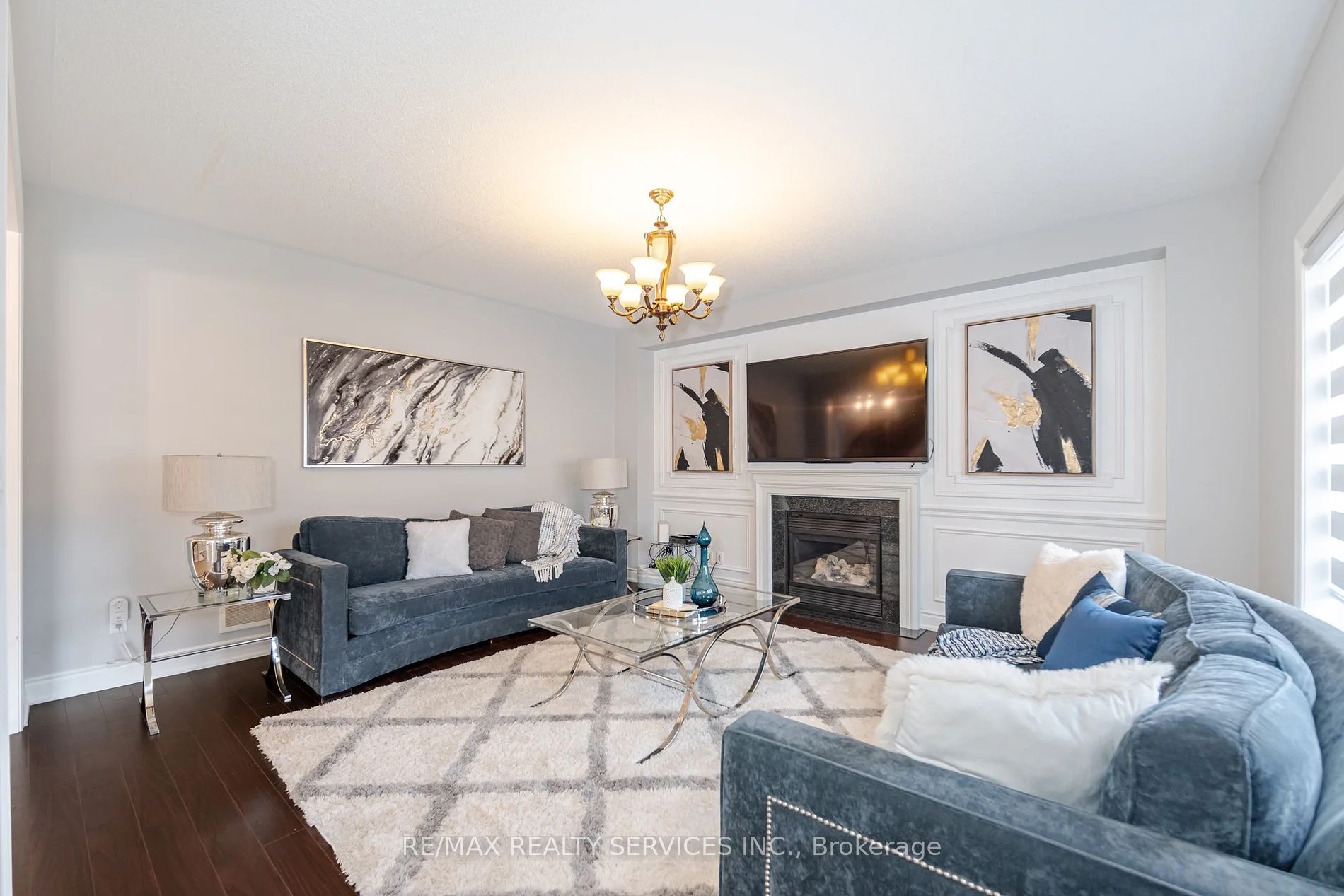 7 Odeon St