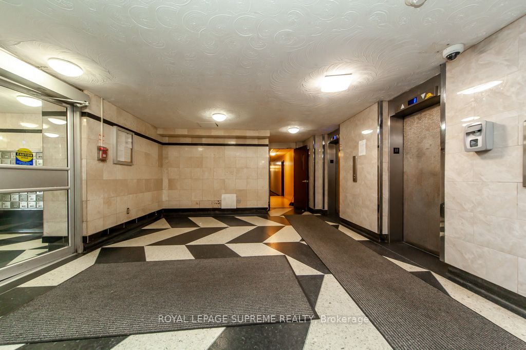 50 Lotherton Ptwy, #1006