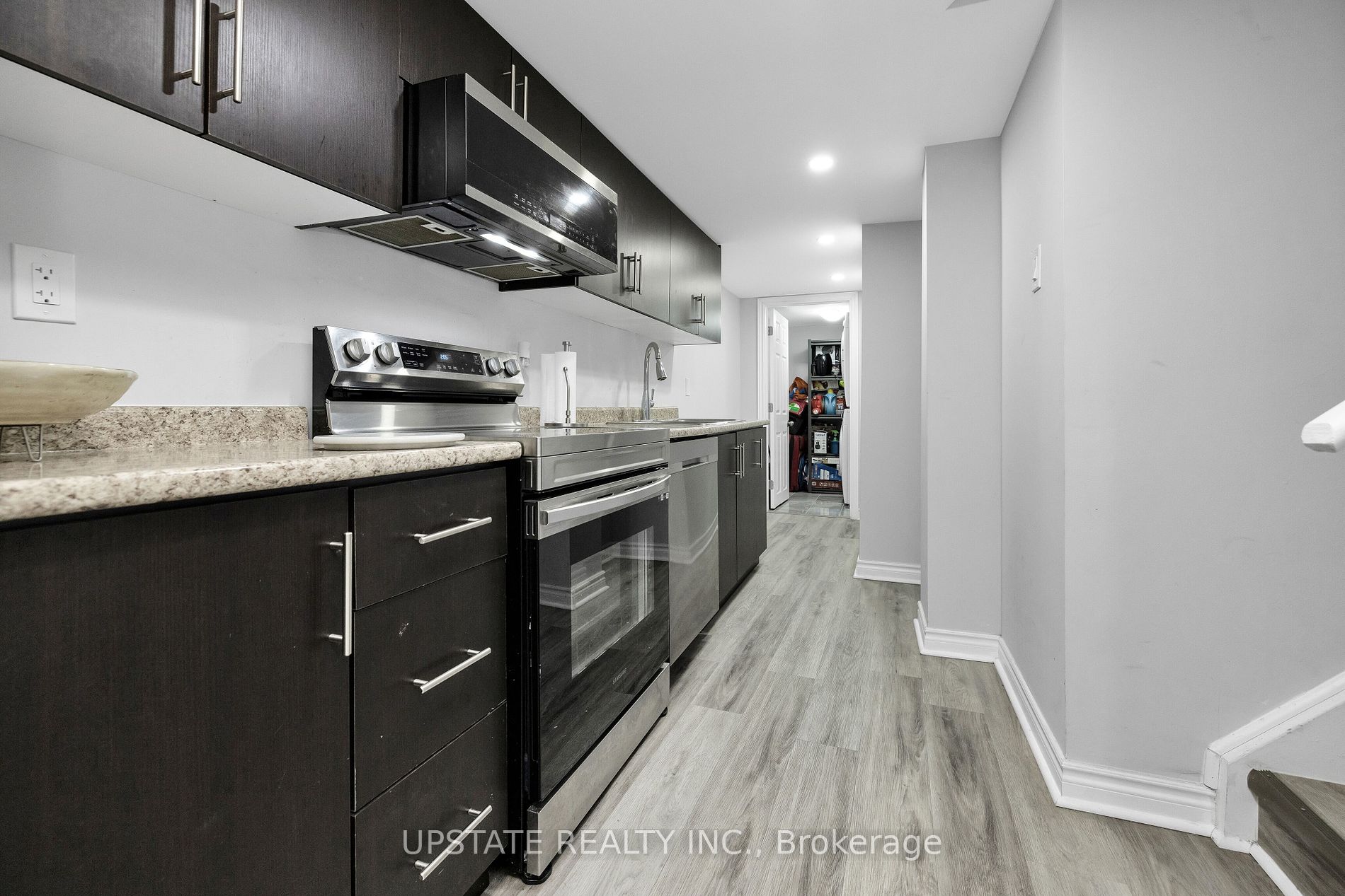 971 Francine Cres