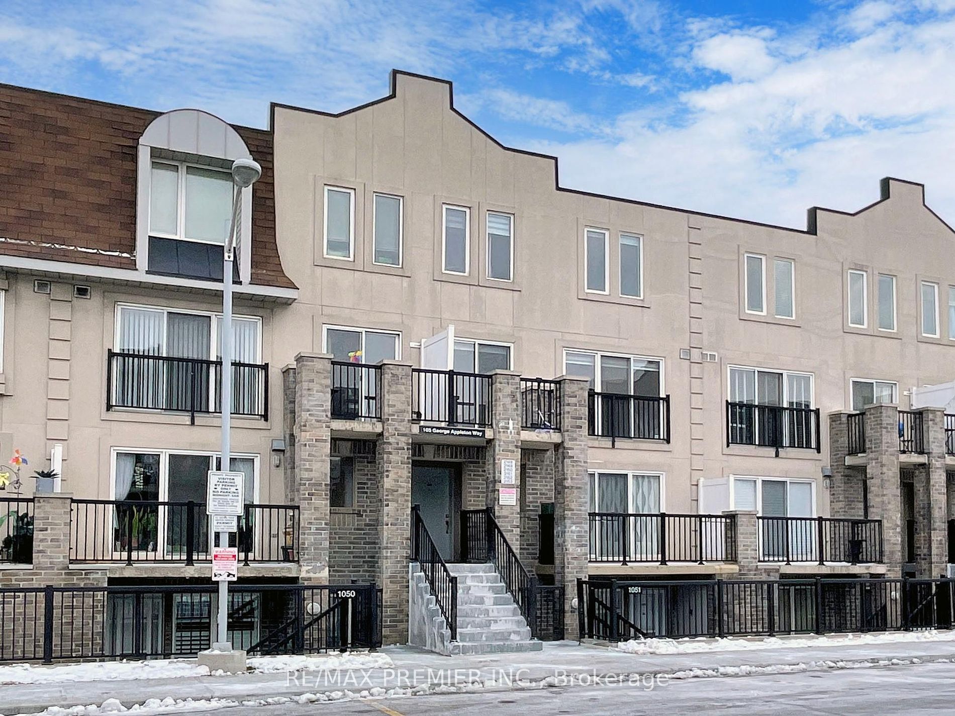 105 George Appleton Way, #2152