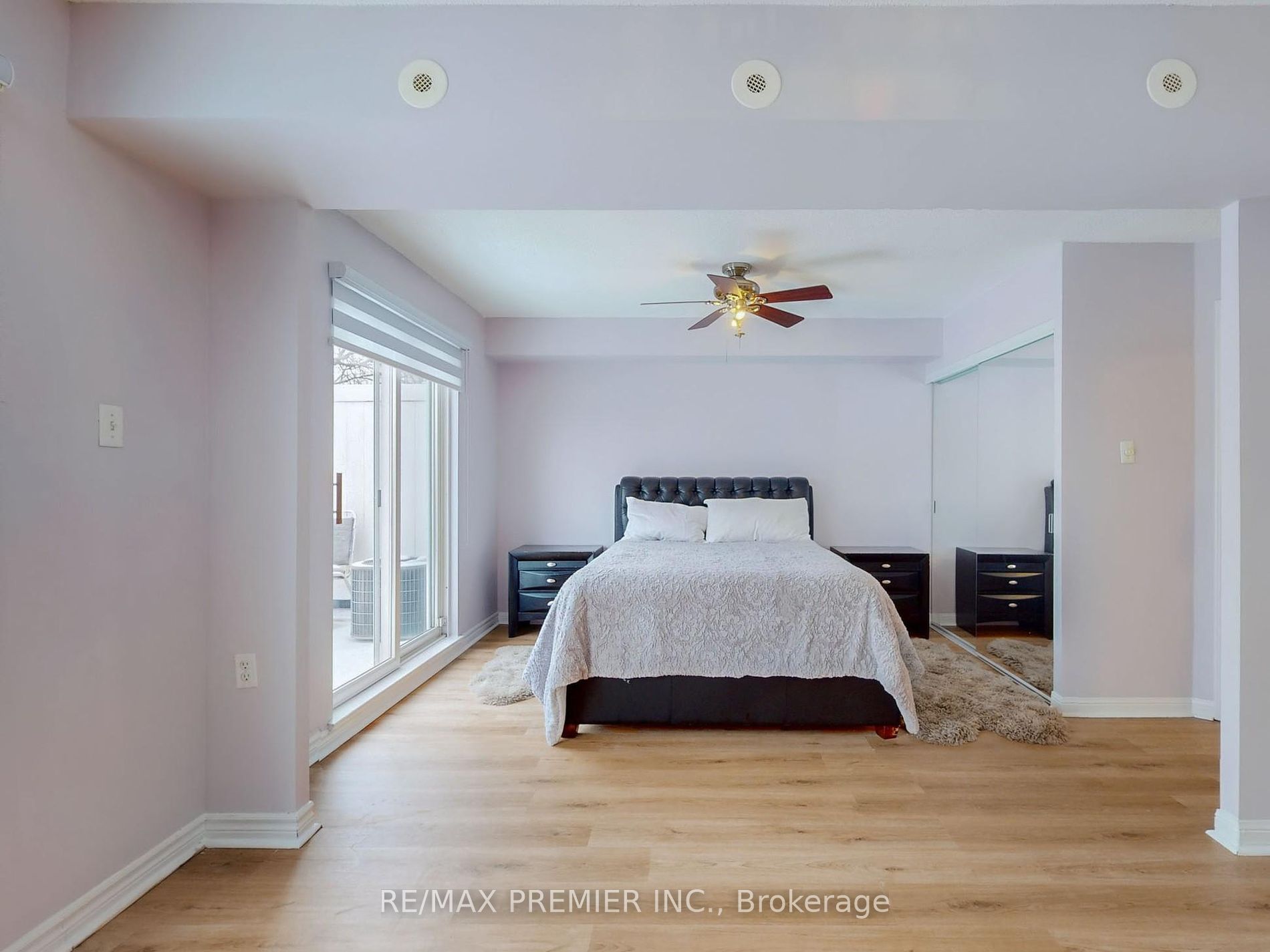105 George Appleton Way, #2152