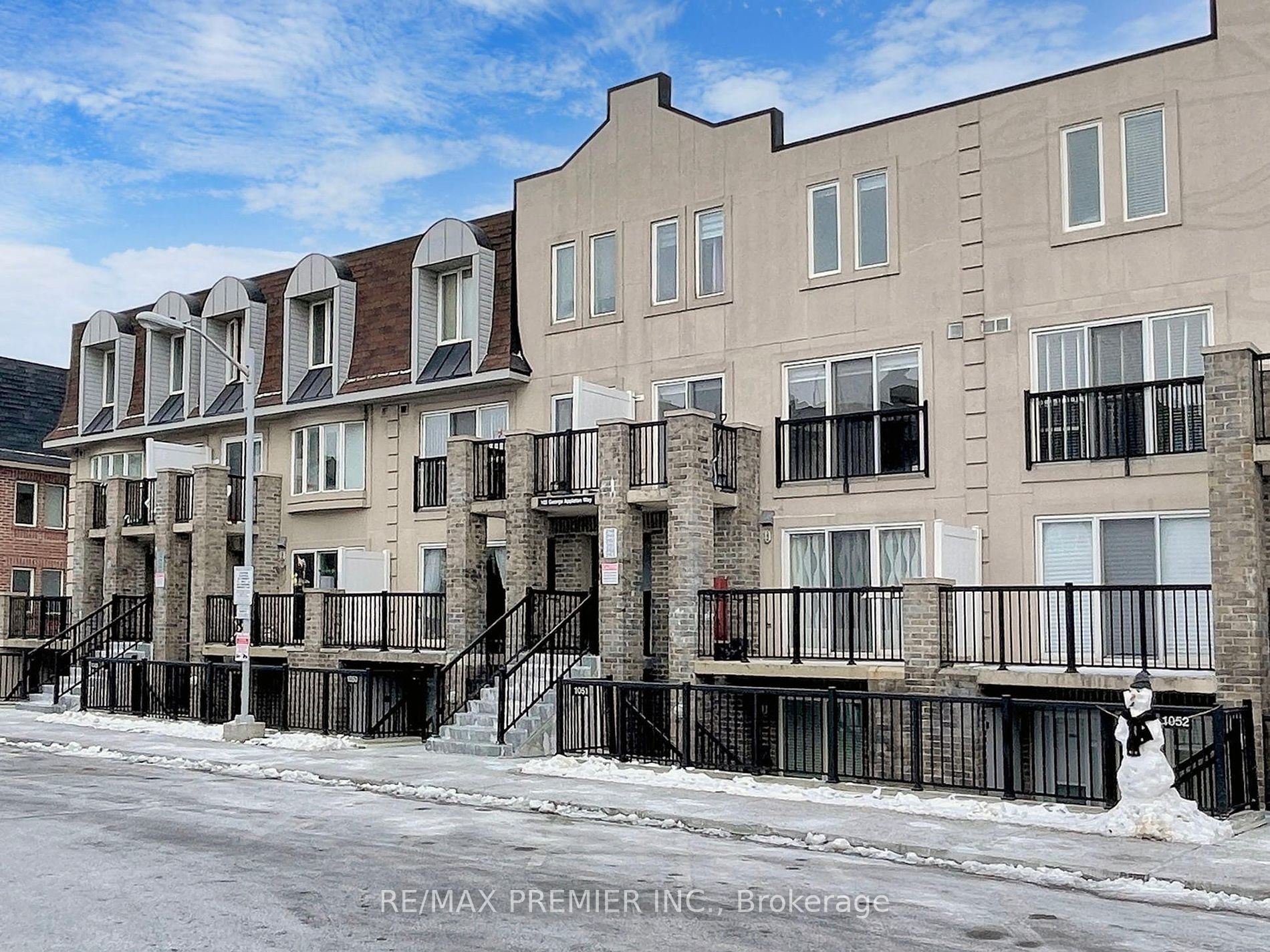 105 George Appleton Way, #2152