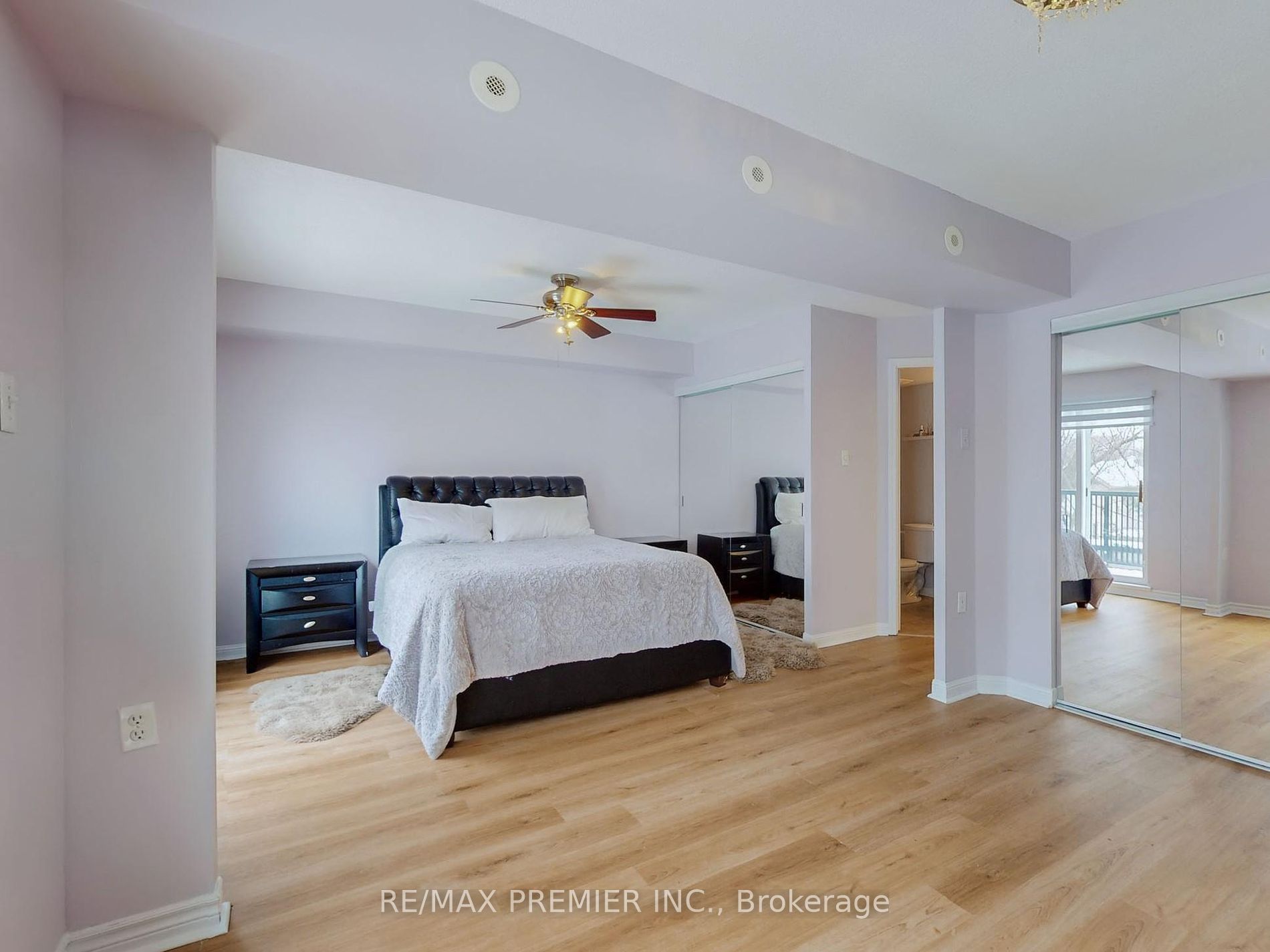 105 George Appleton Way, #2152