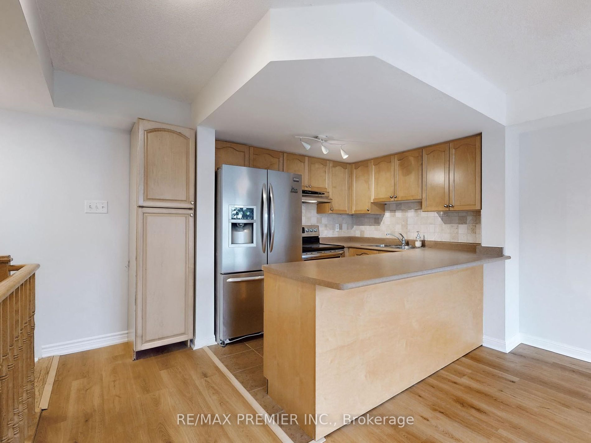 105 George Appleton Way, #2152