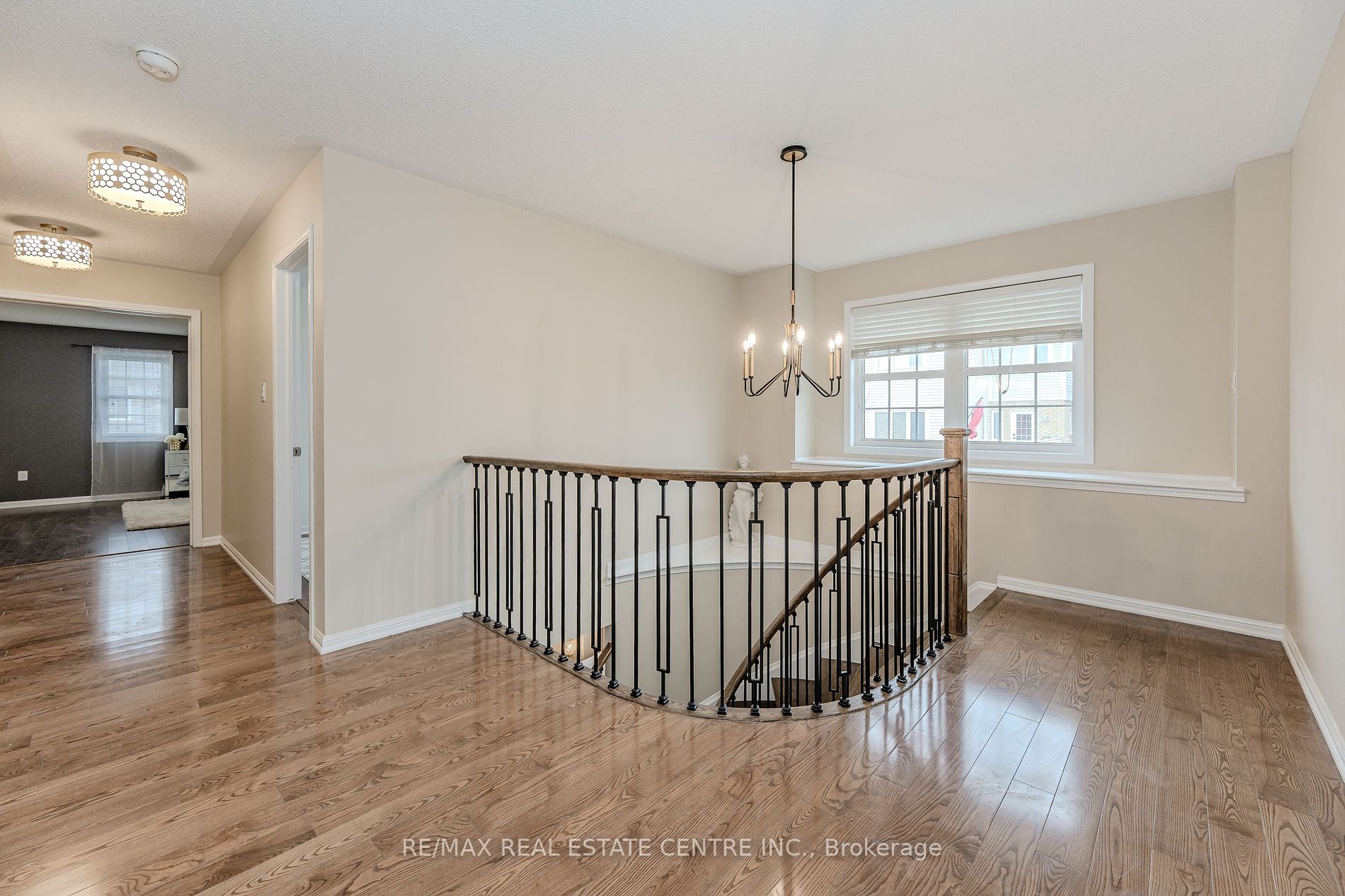 917 Whaley Way