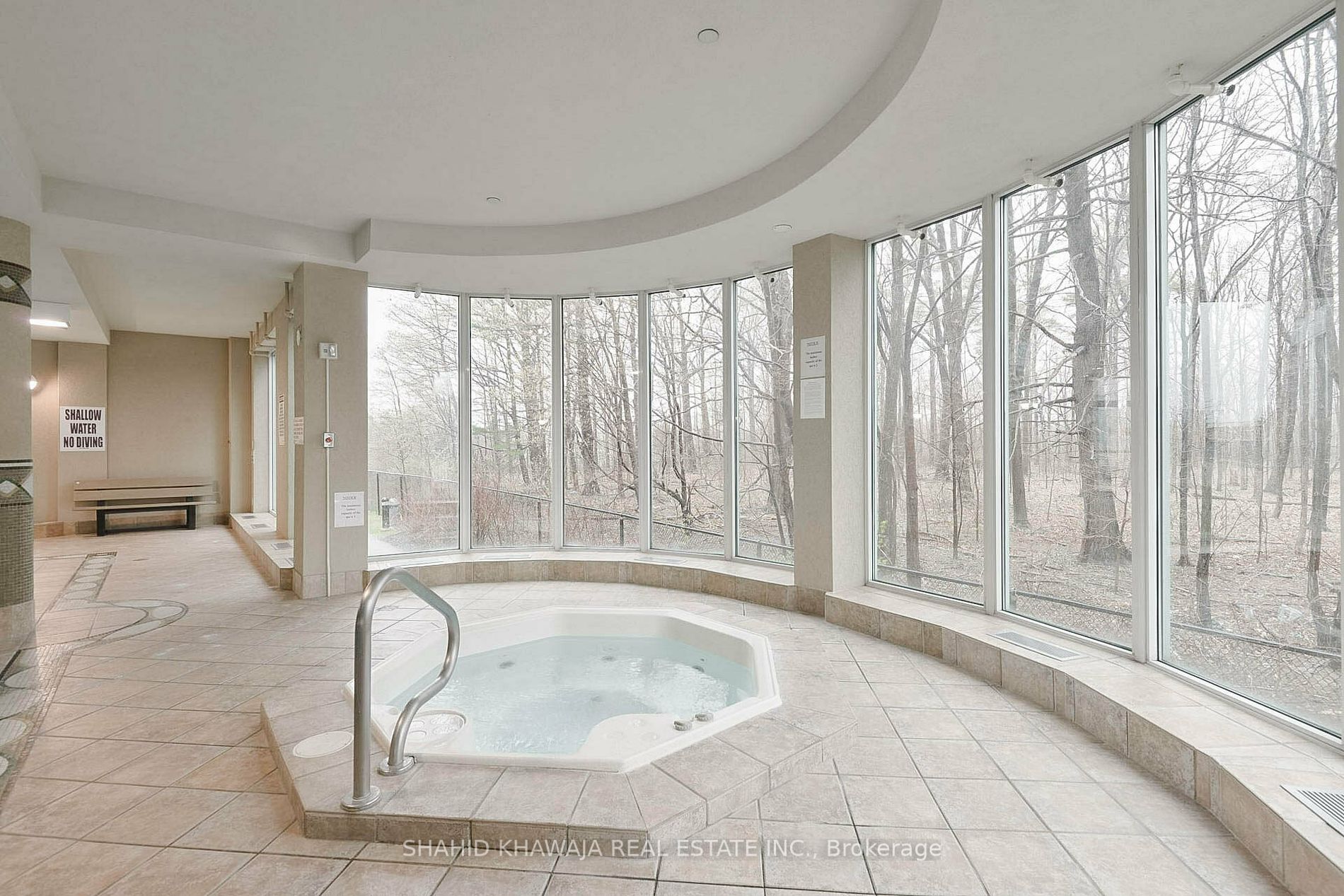 2585 Erin Centre Boulevard, #1005