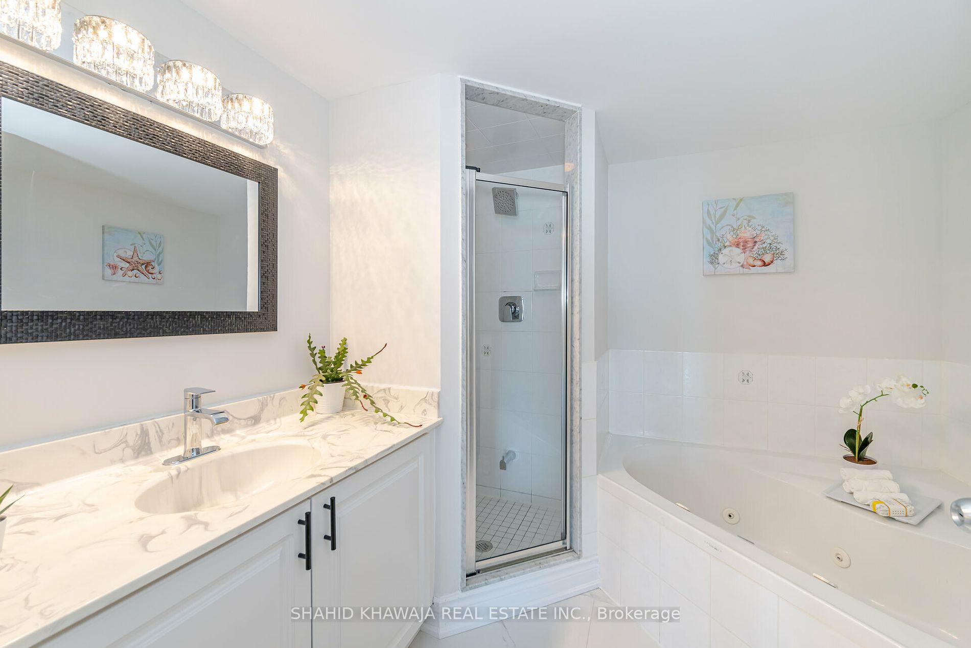2585 Erin Centre Boulevard, #1005