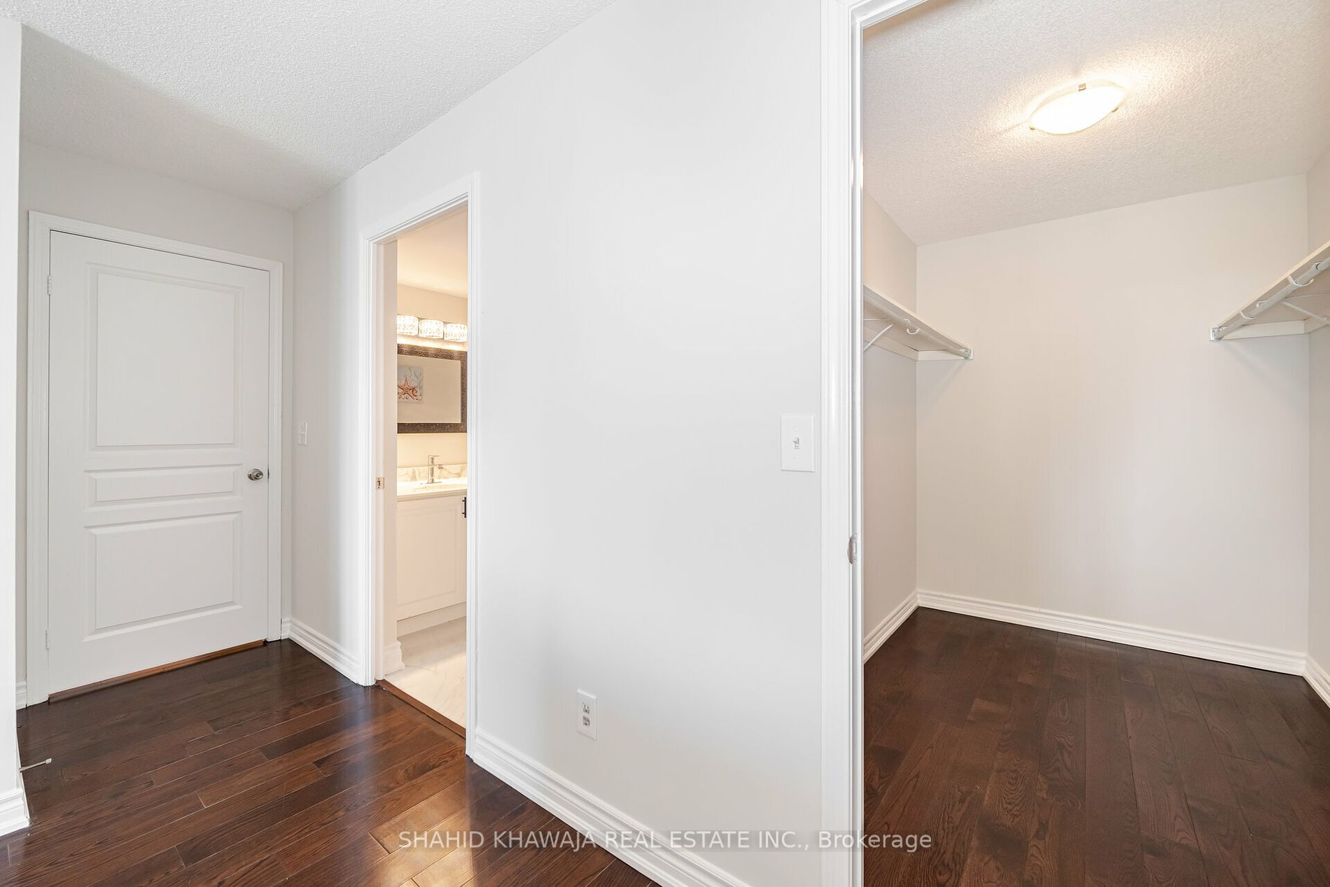 2585 Erin Centre Boulevard, #1005