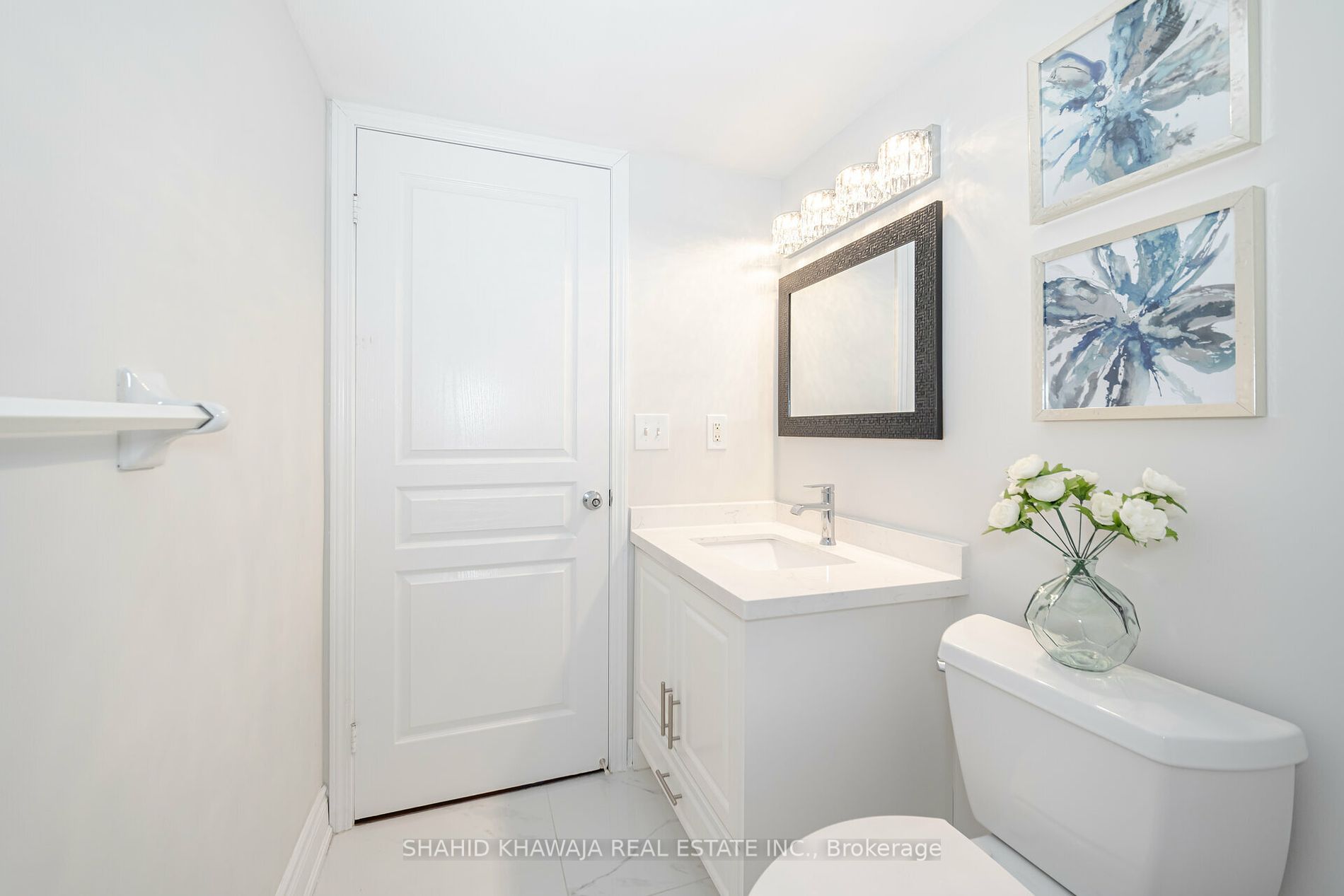 2585 Erin Centre Boulevard, #1005