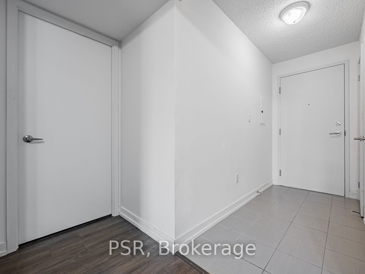 816 Lansdowne Avenue #424