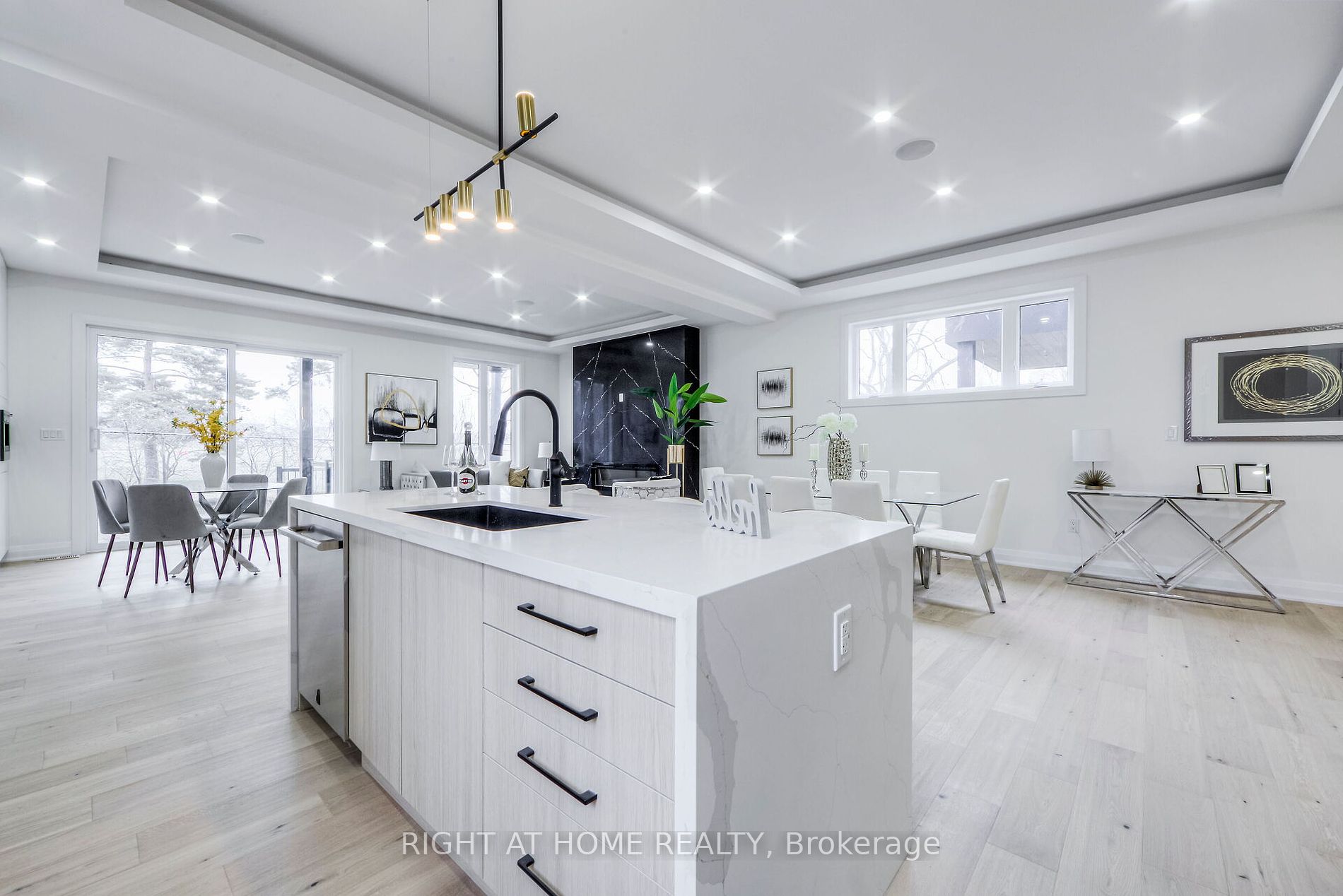 768 Montbeck Crescent