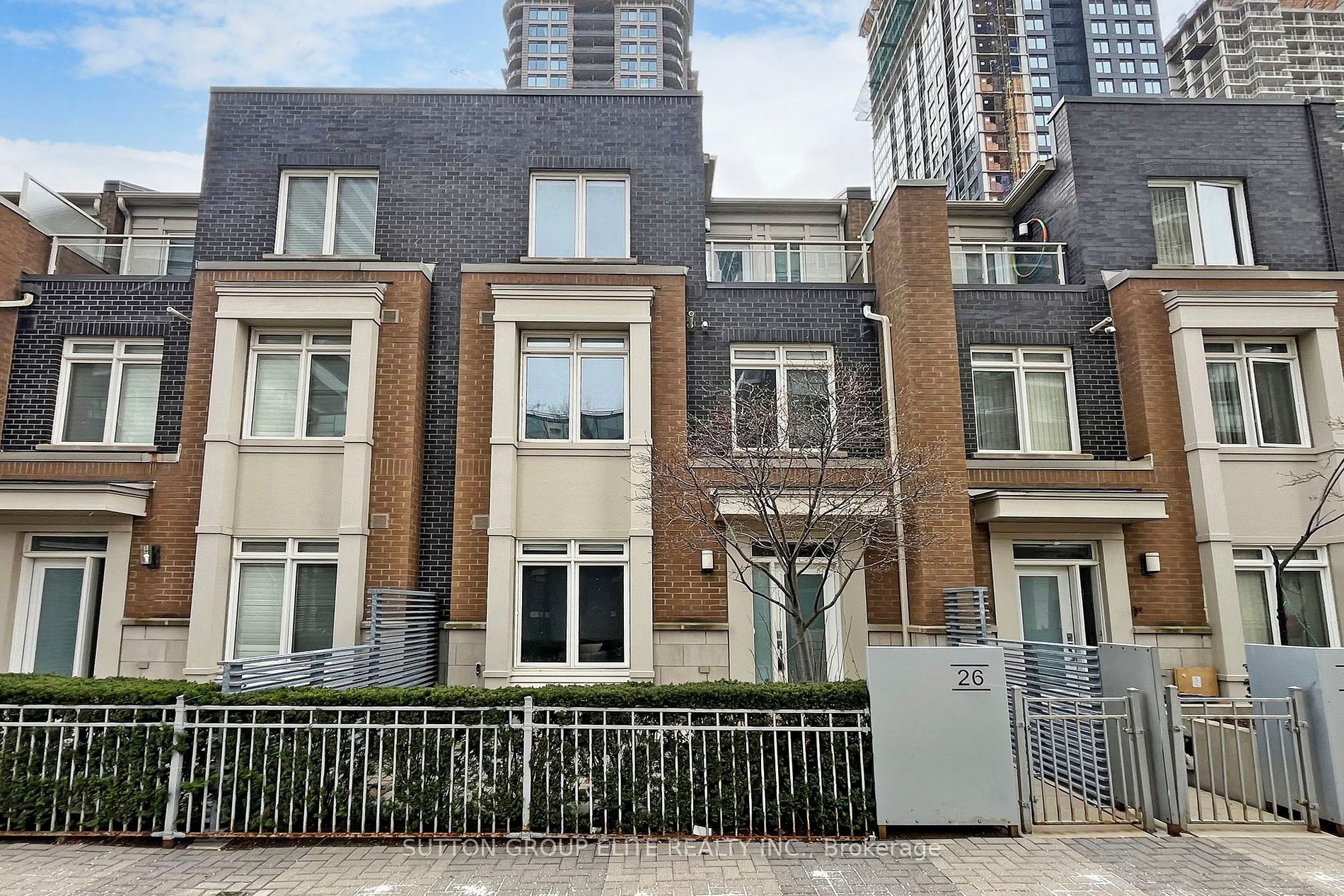 370 Square One Dr, #Th26