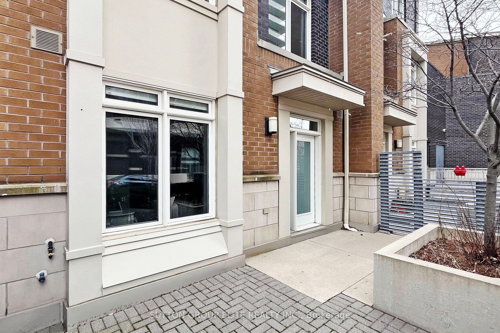 370 Square One Dr, #Th26