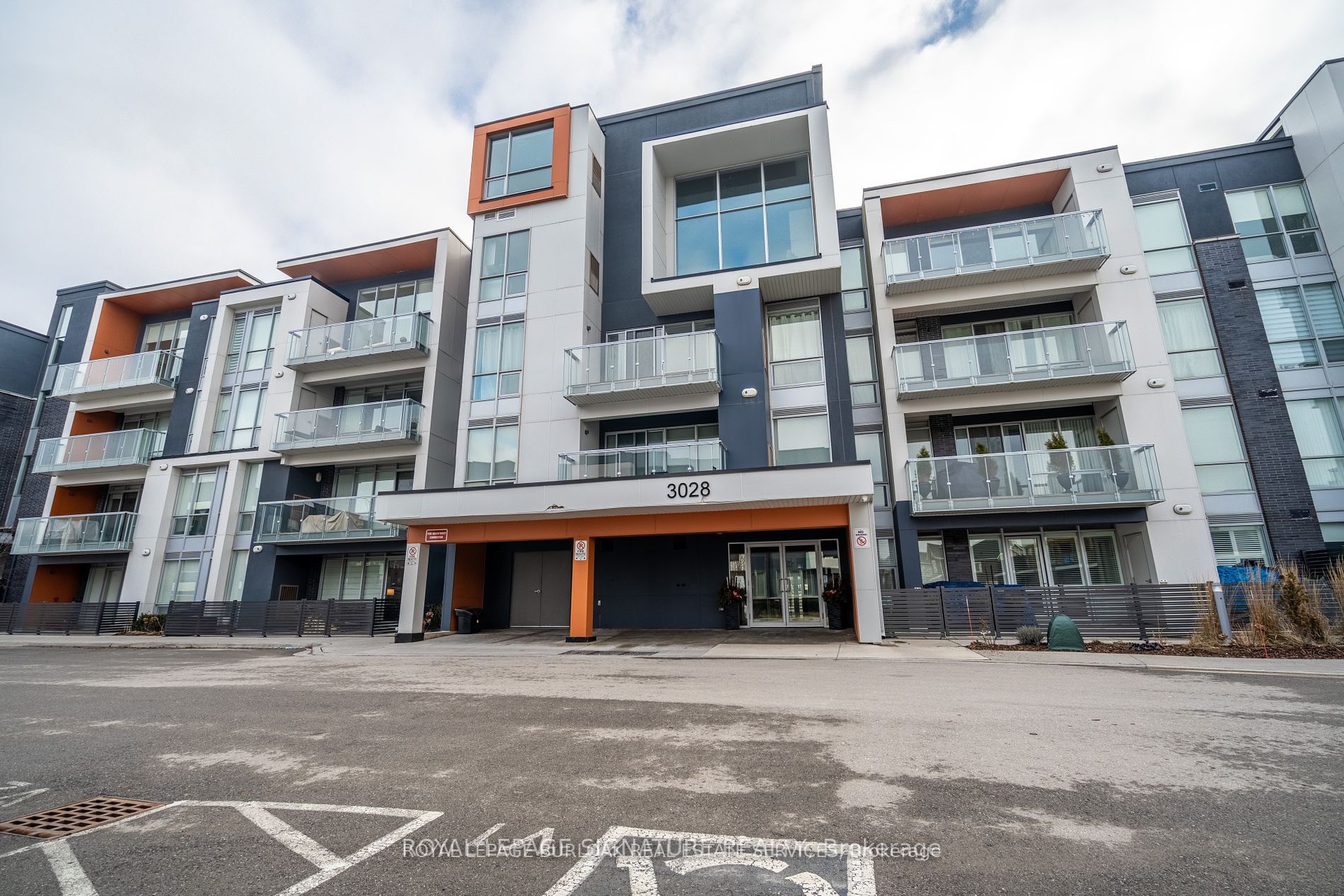 3028 Creekshore Common, #109