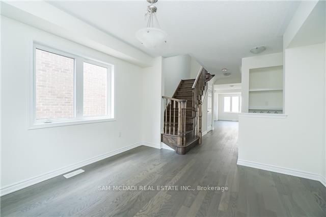 9 Leiterman Dr
