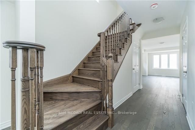9 Leiterman Dr