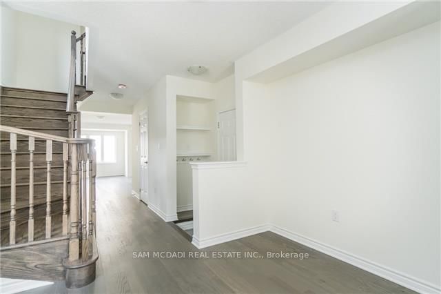 9 Leiterman Dr