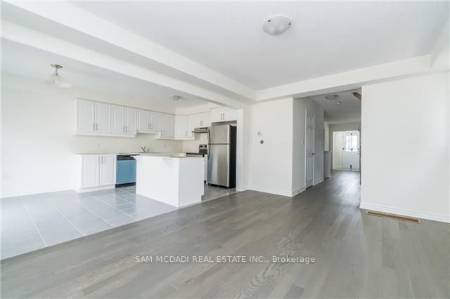 9 Leiterman Dr