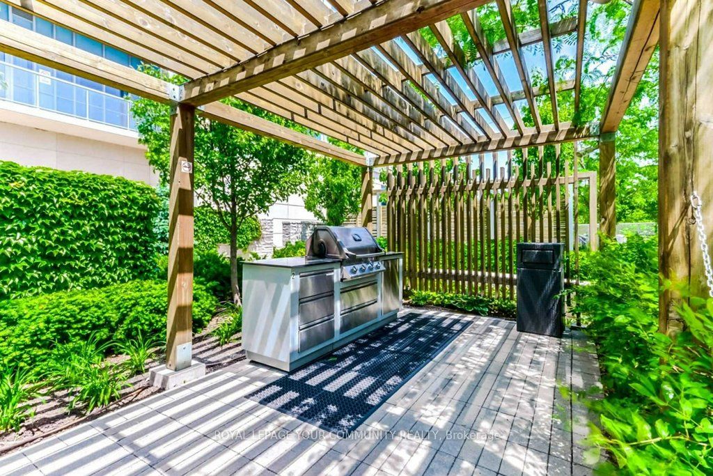 15 Viking Lane, #1407