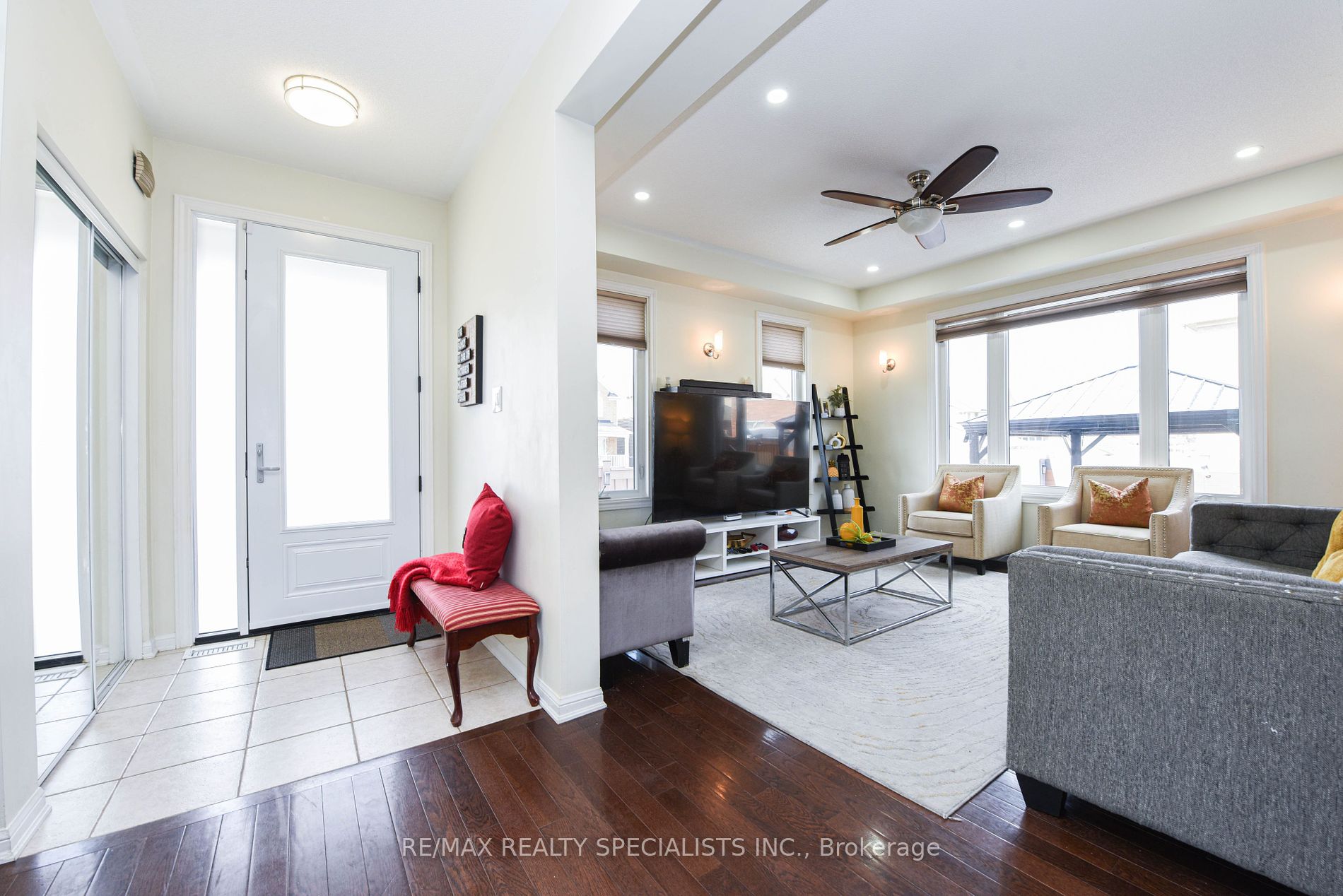 463 Dymott Ave