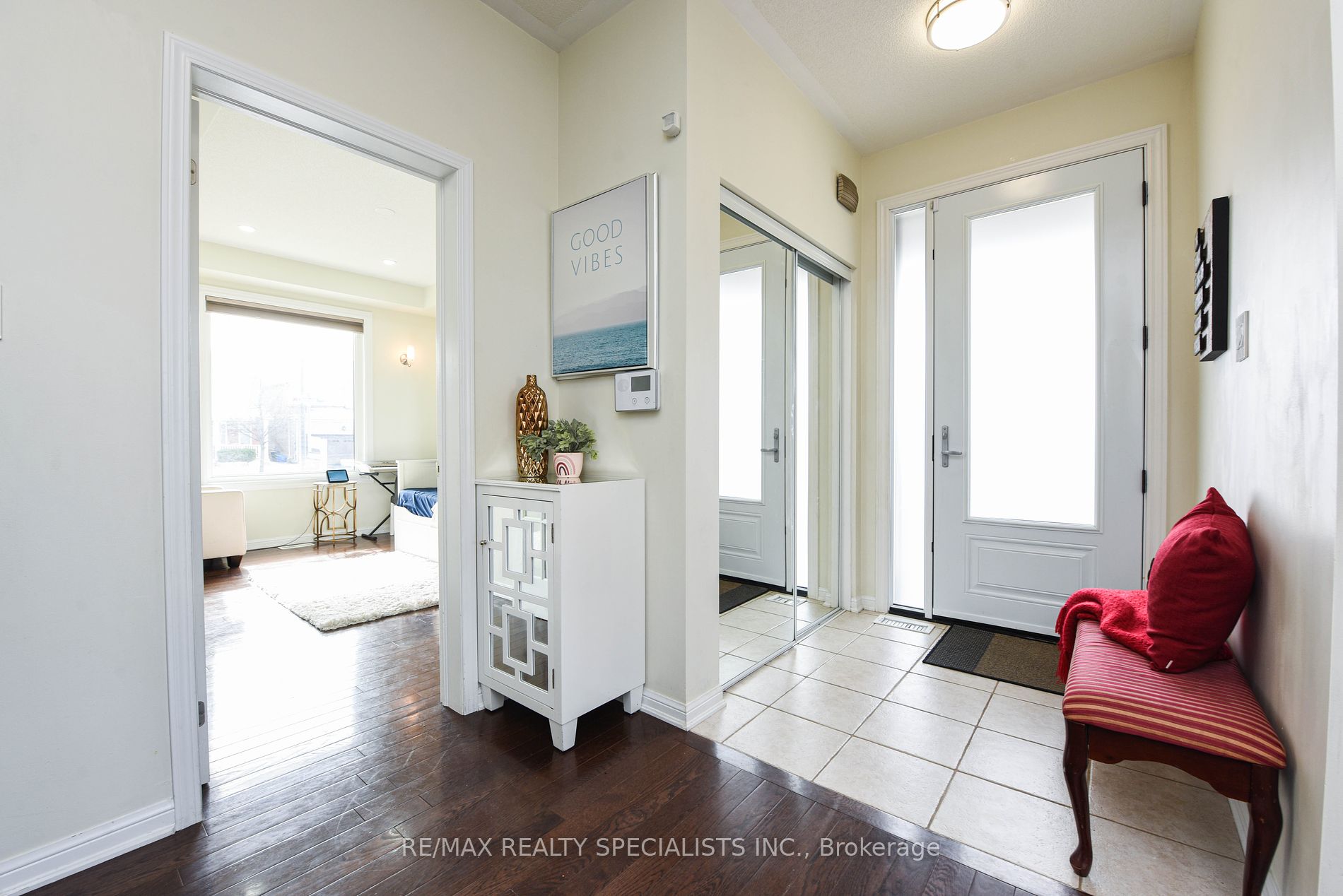 463 Dymott Ave