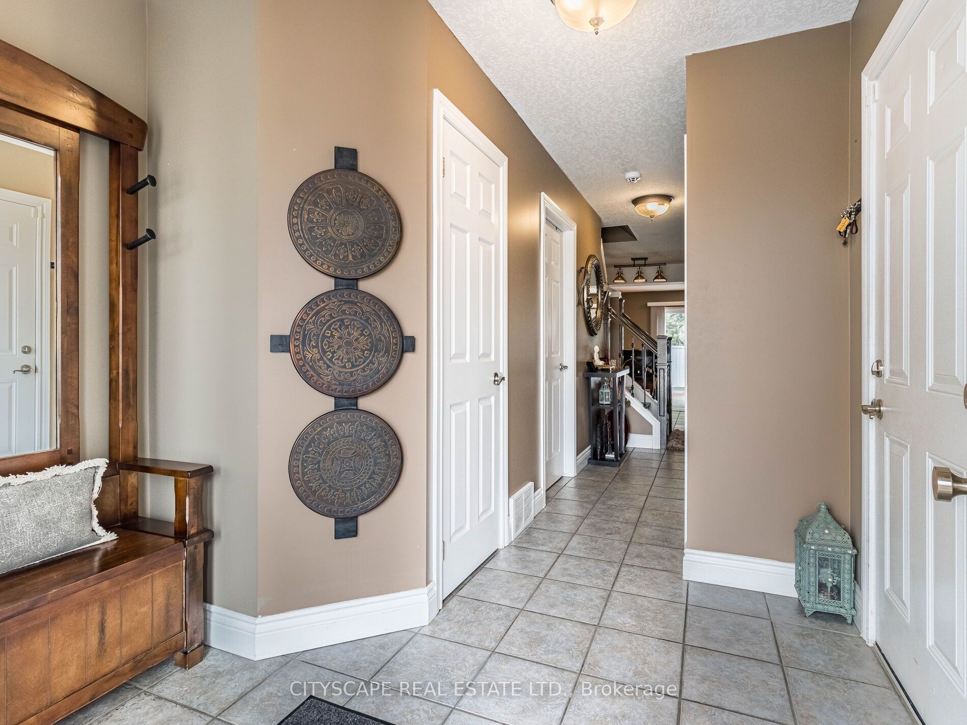271 Thompson Rd