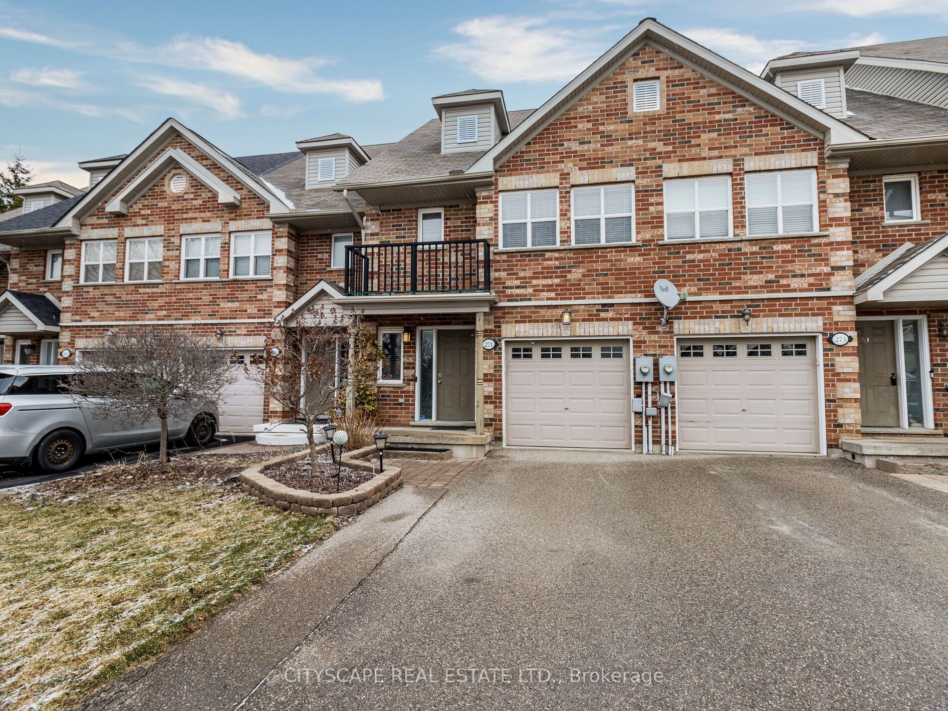 271 Thompson Rd