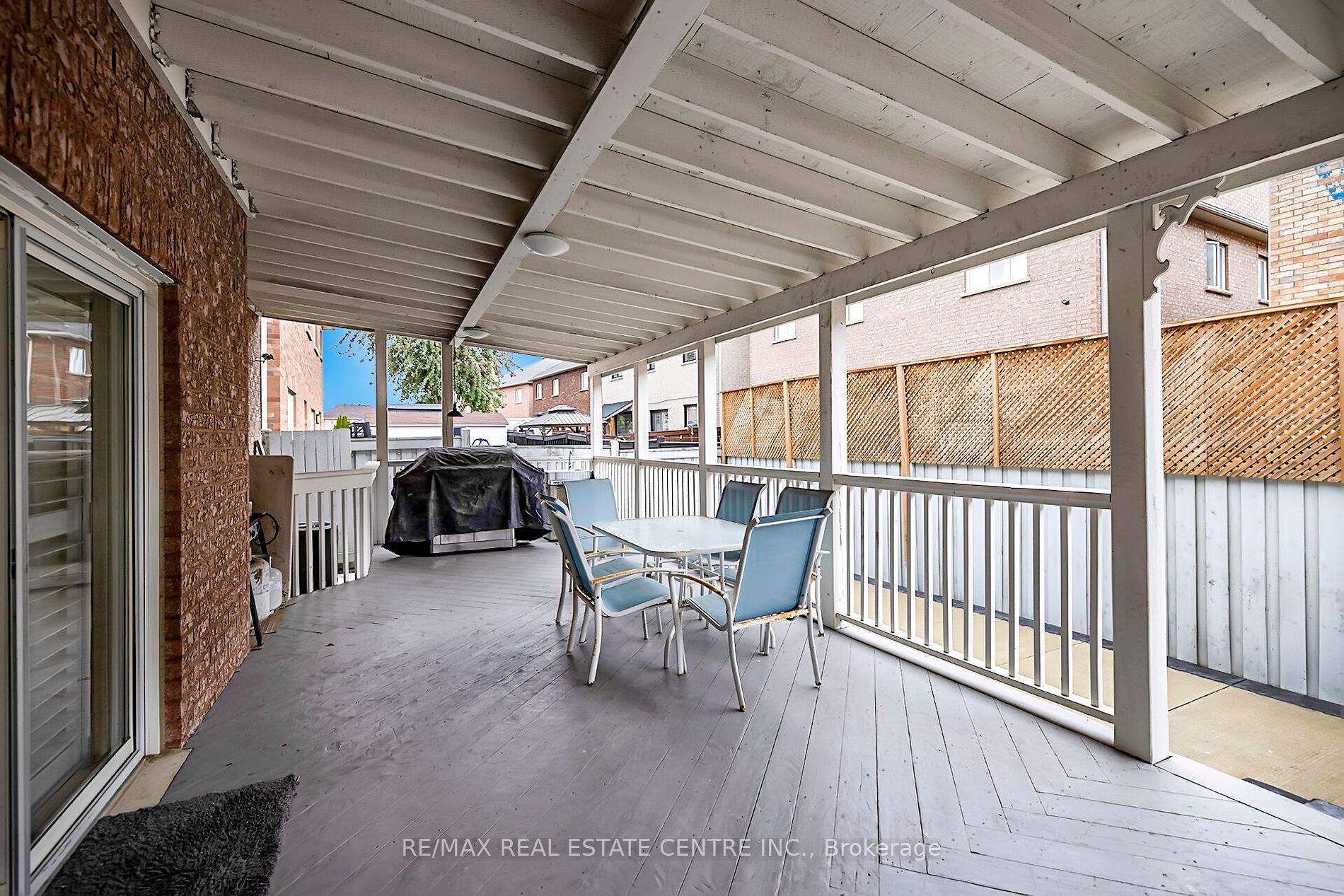 12 Maisonneuve Blvd
