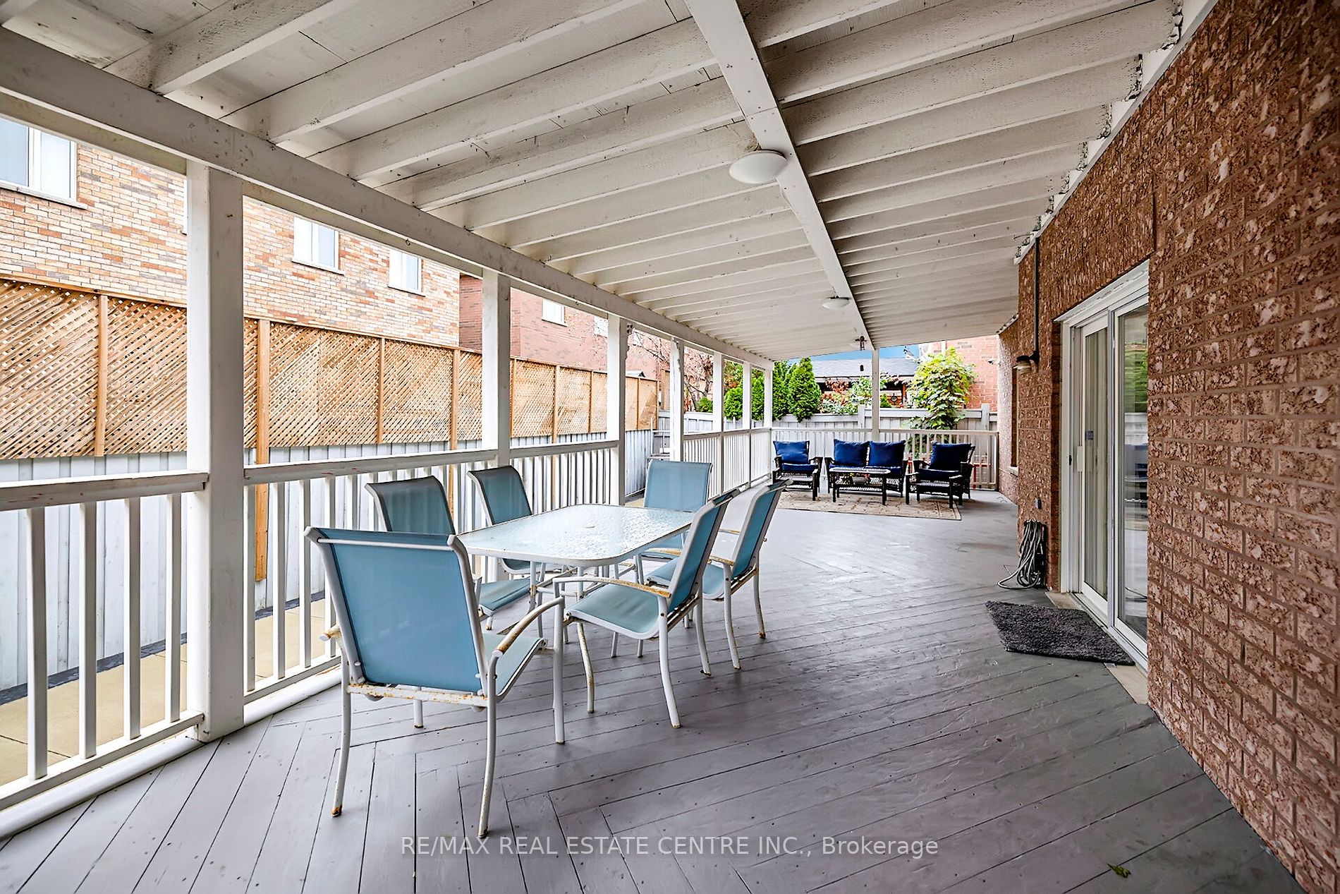 12 Maisonneuve Blvd
