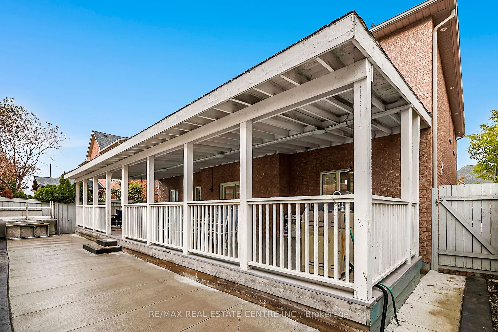 12 Maisonneuve Blvd