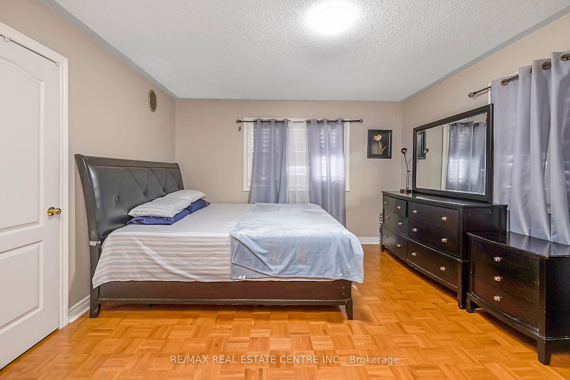 12 Maisonneuve Blvd