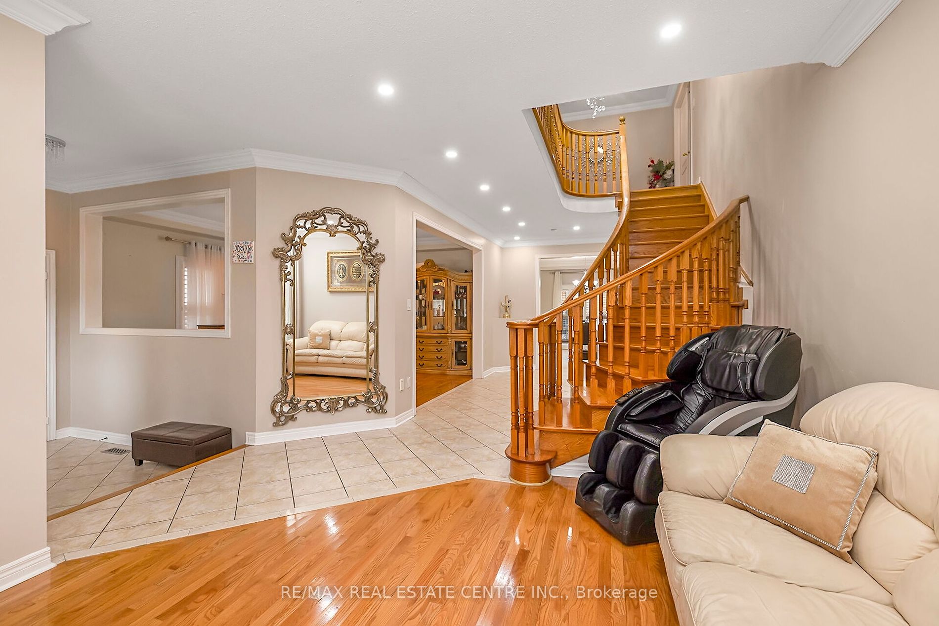 12 Maisonneuve Blvd