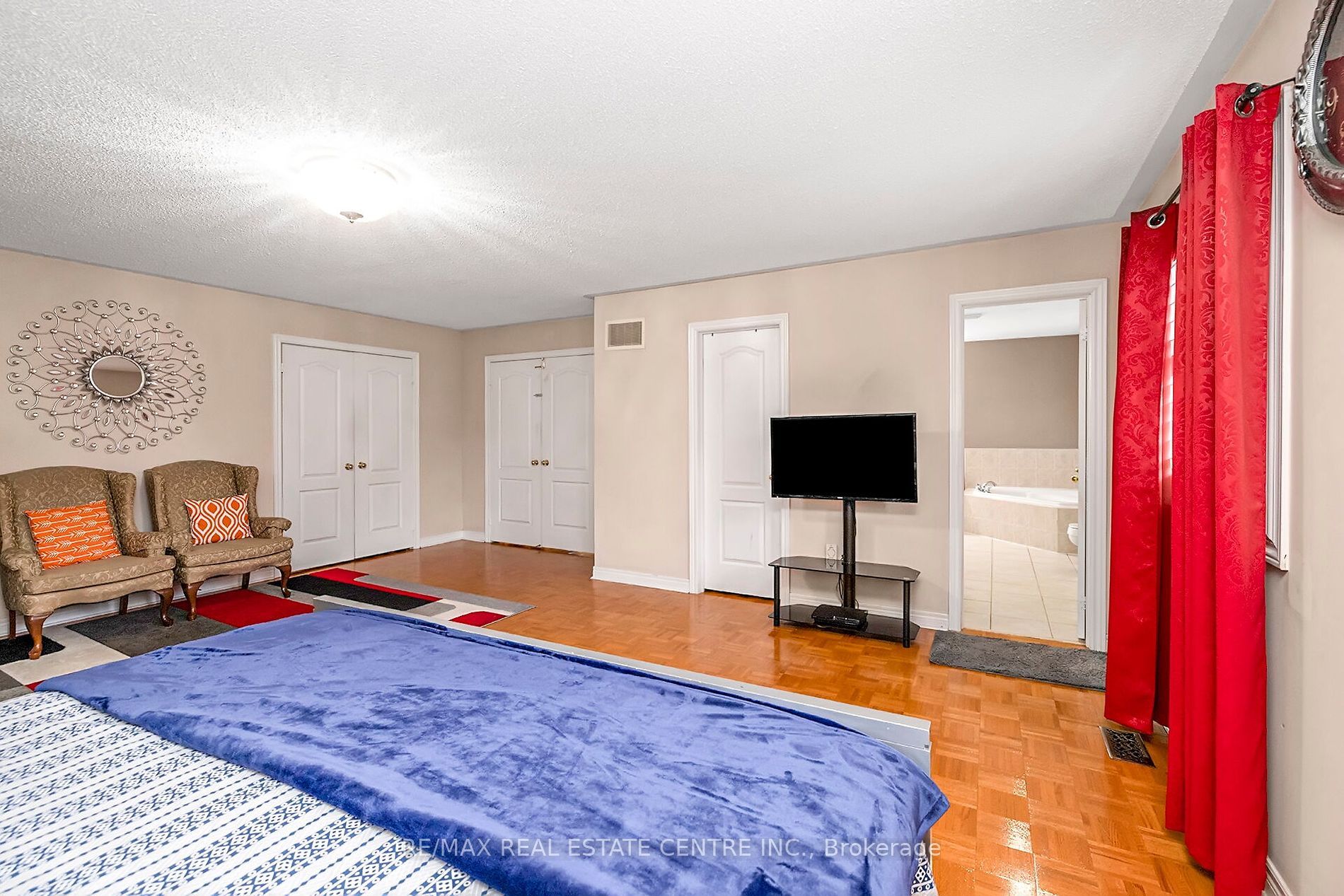 12 Maisonneuve Blvd