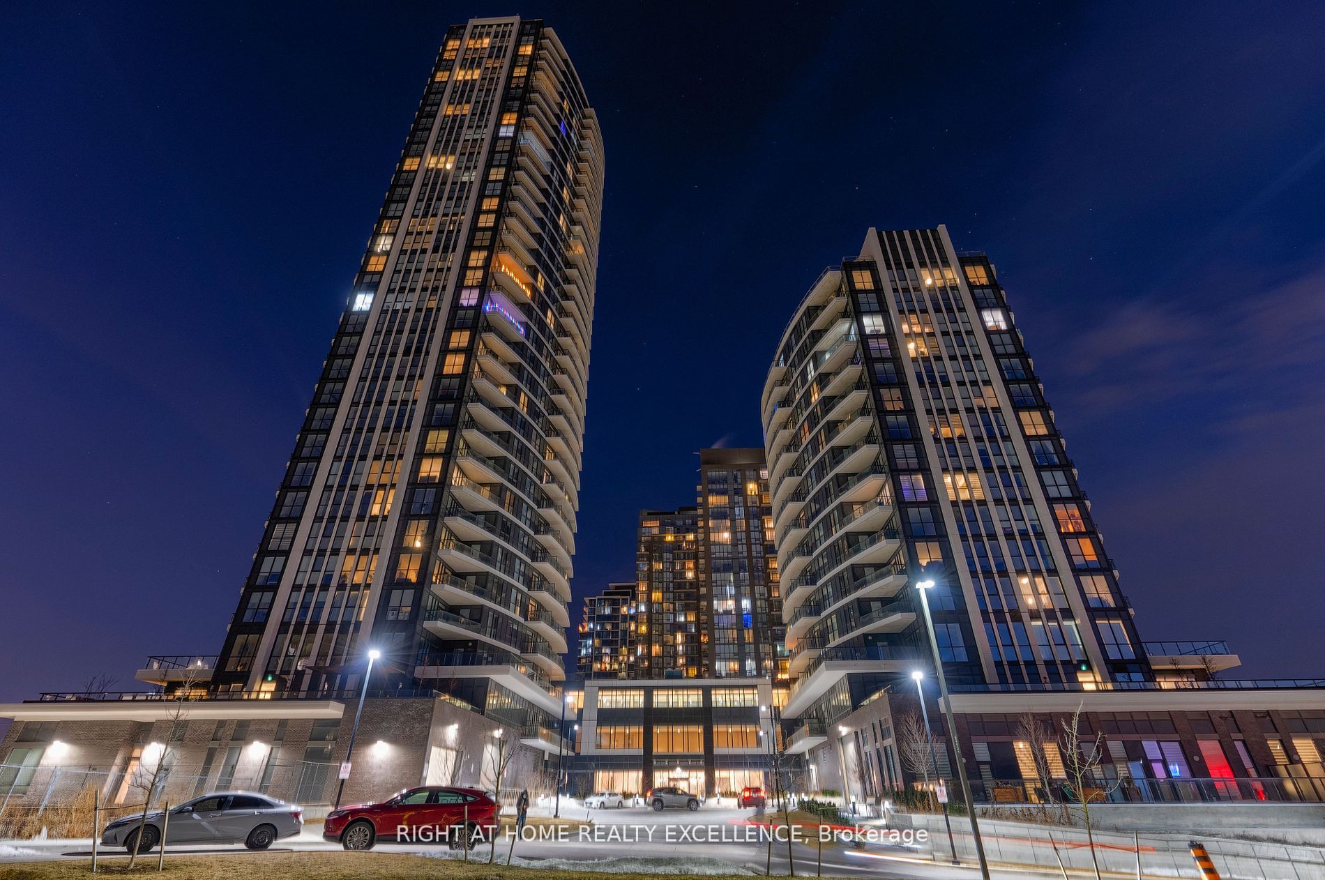 35 Watergarden Dr, #2013