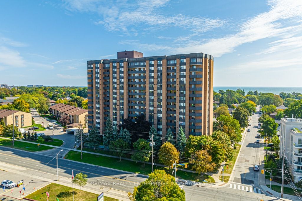 3845 Lake Shore Blvd, #911