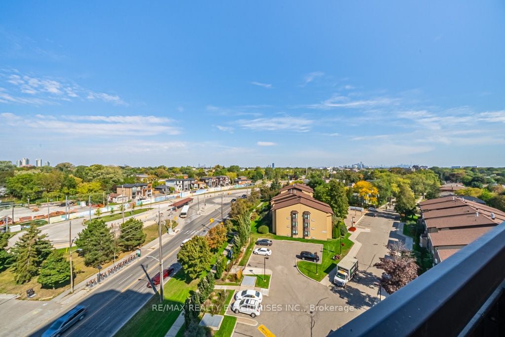 3845 Lake Shore Blvd, #911