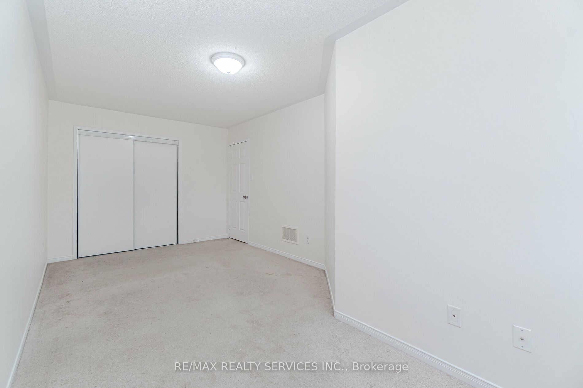 5255 Palmetto Pl, #126