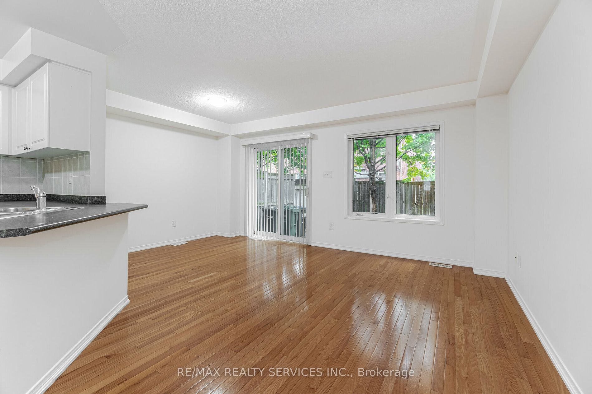 5255 Palmetto Pl, #126